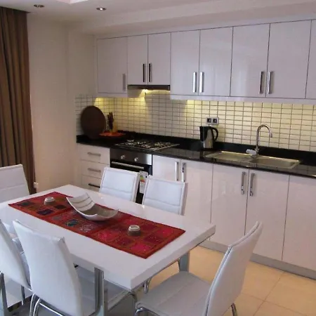 Tropical Gardens A 2 Bed Private Sleeps 5 Persons With Sofa Bed In Lounge Apartamento *
