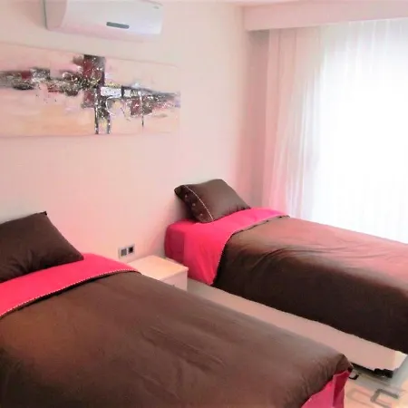 Tropical Gardens A 2 Bed Private Sleeps 5 Persons With Sofa Bed In Lounge Apartamento *