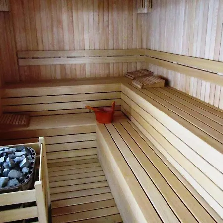 Tropical Gardens A 2 Bed Private Sleeps 5 Persons With Sofa Bed In Lounge Appartement *